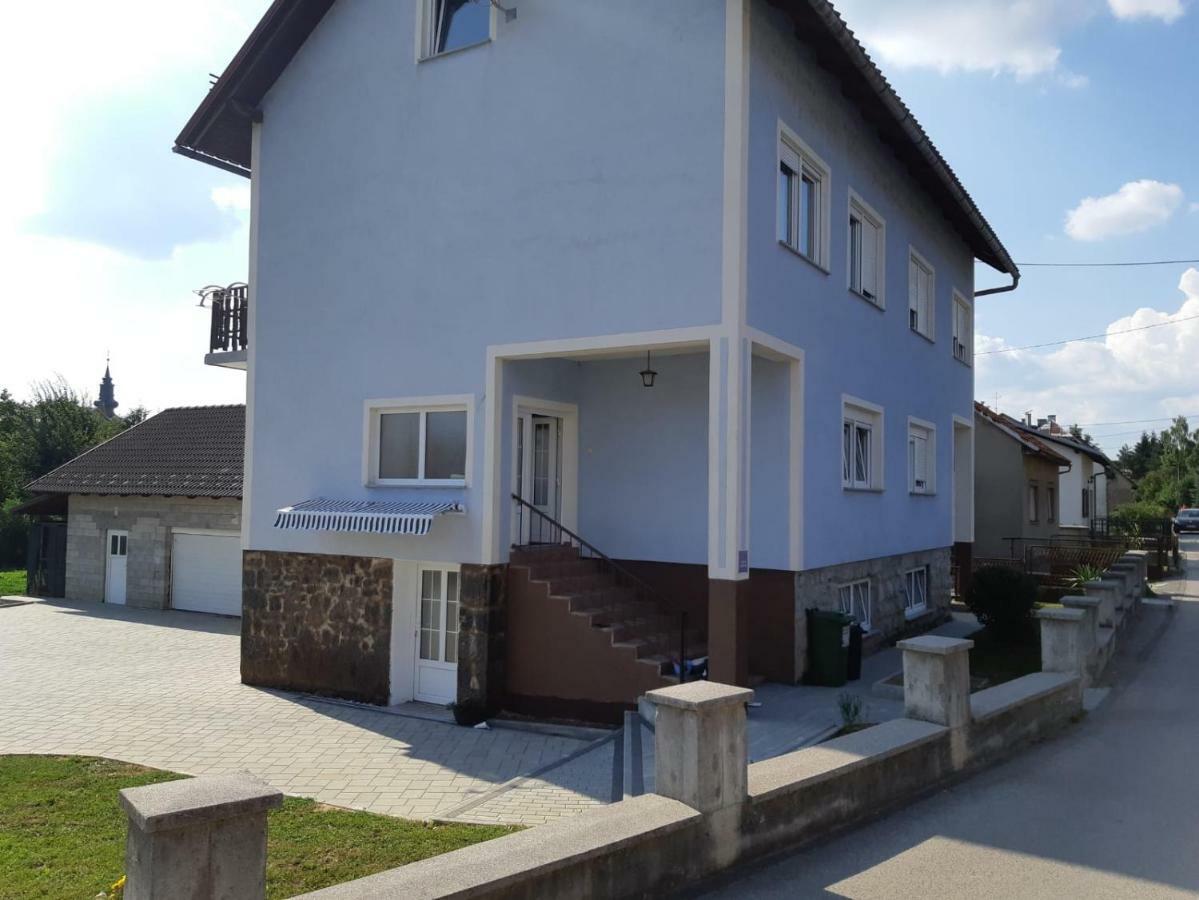 Apartment Upper Town Gospić 外观 照片
